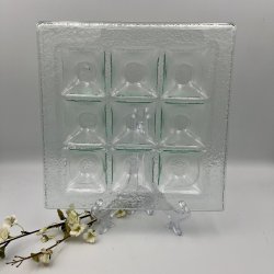 Flot firkantet glasfad med 9 mindre rum