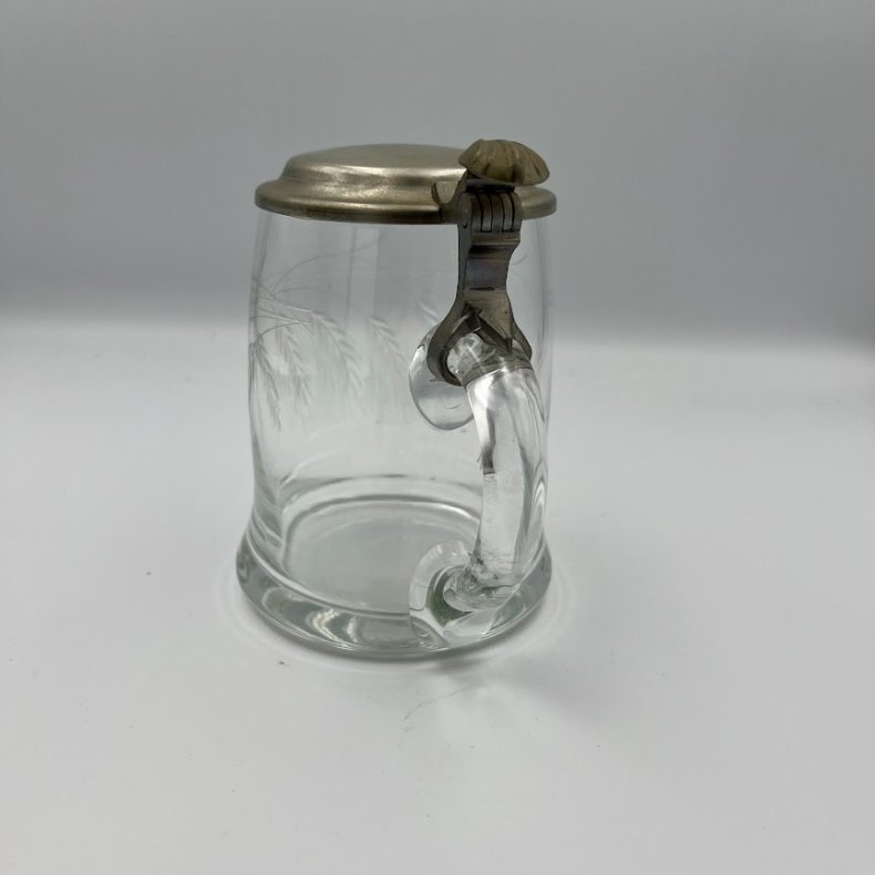 Vintage tysk Rastal �lkrus i glas med graveret kornmotiv og tinl�g