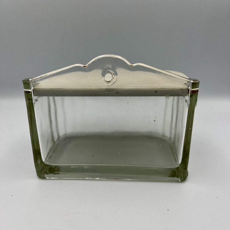 Vintage fransk saltkar i riflet glas med tr�l�g til v�goph�ng