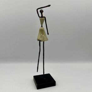 Elegant og dekorativ Dansemus-skulptur