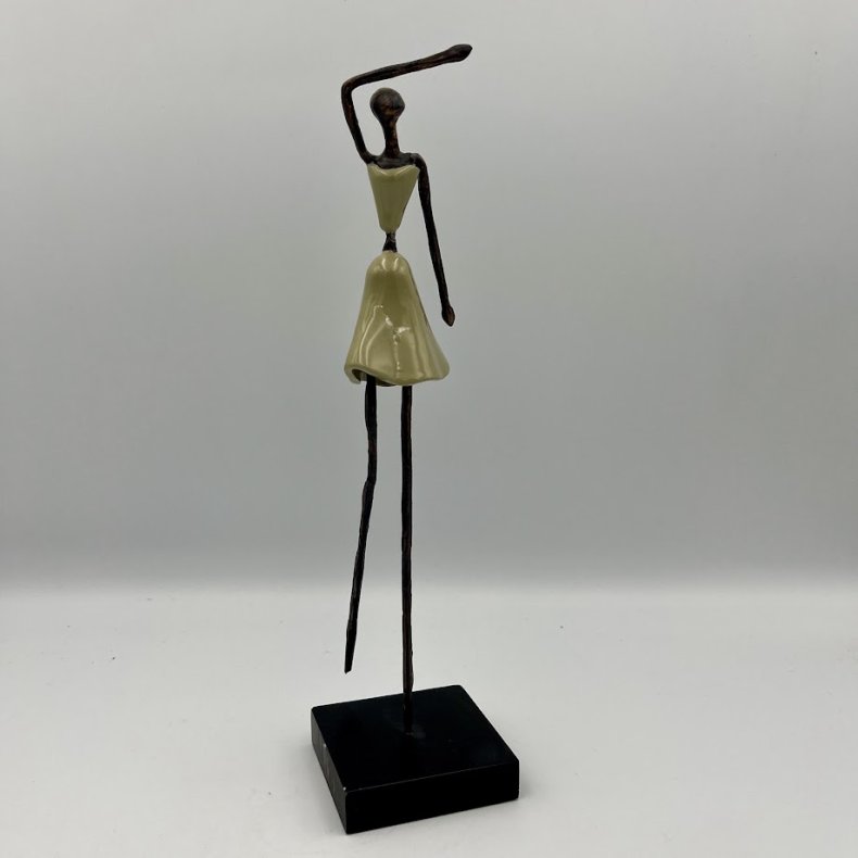 Elegant og dekorativ Dansemus-skulptur
