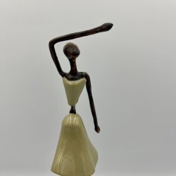 Elegant og dekorativ Dansemus-skulptur