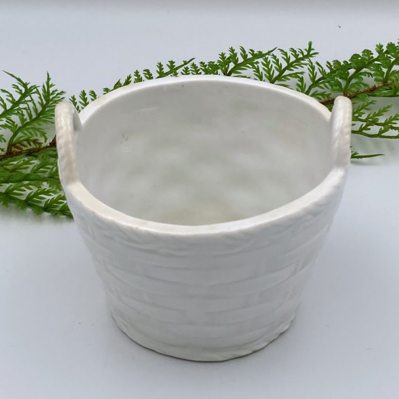 Dekorativ blomsterpotte / urtepotteskjuler