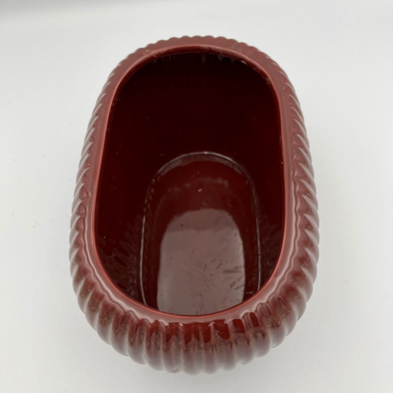 Pottskjuler i flot bordeaux