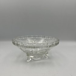 Glassk�l p� f�dder