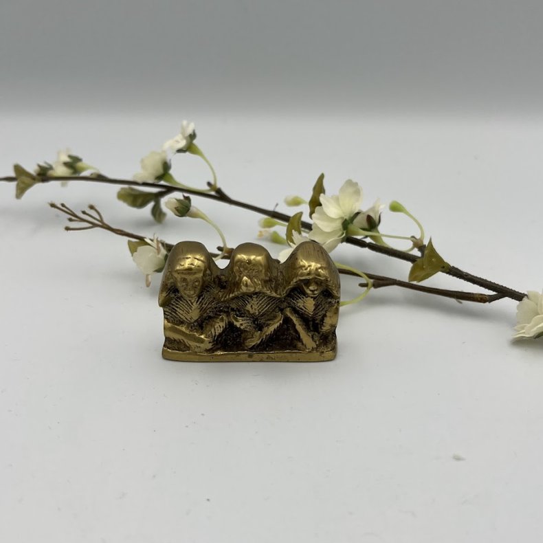 Messingfigur med tre vise aber