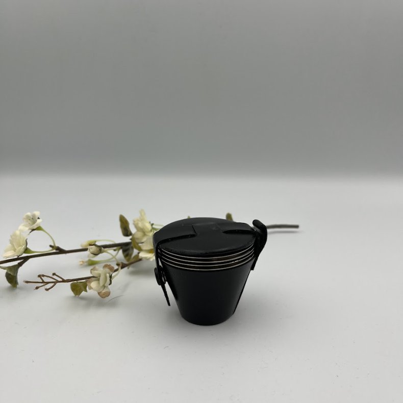 4 sm� b�ger i etui