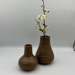 Brun keramikvase