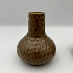Brun keramikvase