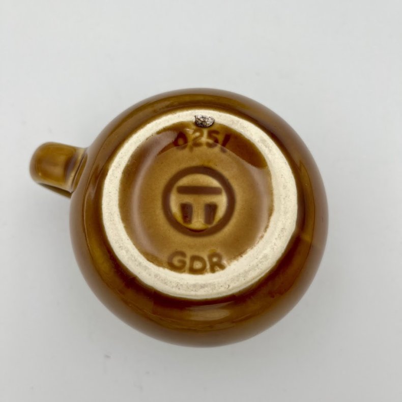 Keramik kande i brun glasur