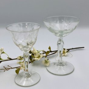 Vintage glas med slibninger