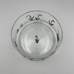 Glassk�l med for�rsblomster