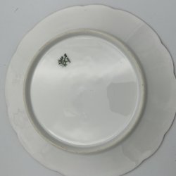 Tallerkner med blomster