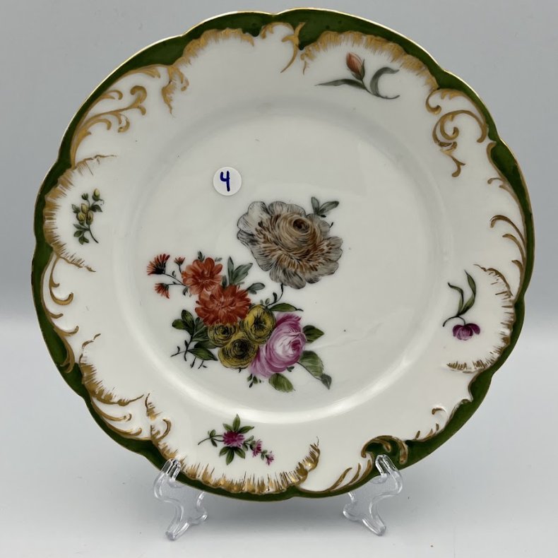 Tallerkner med blomster