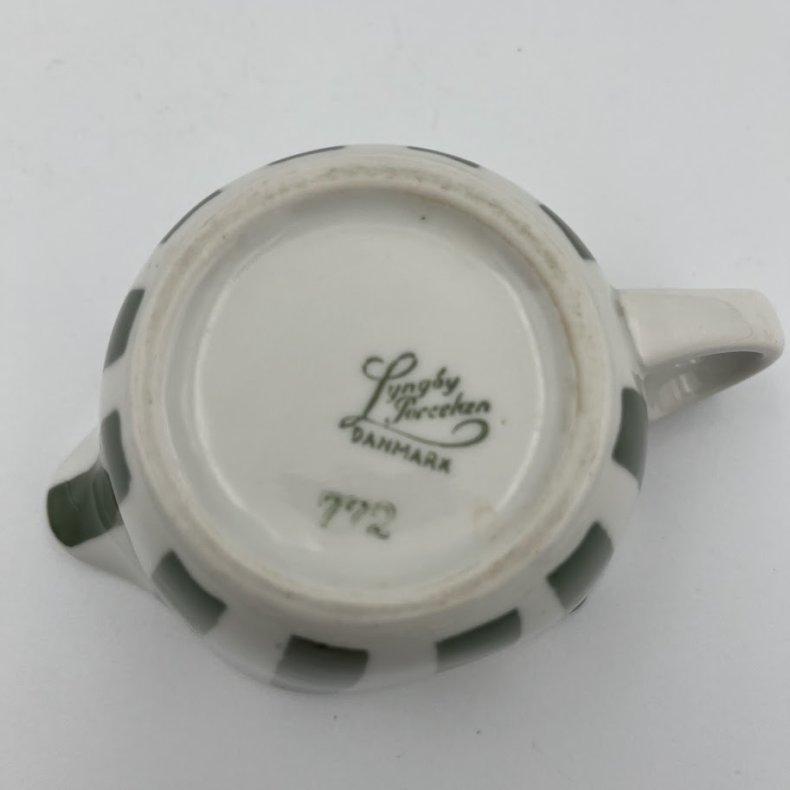 Kande fra Lyngby porcel�n