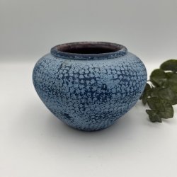 Bl� keramikskjuler