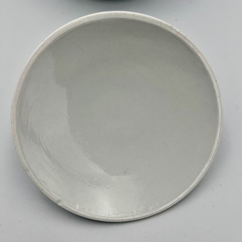 Porcel�nssk�l med dragemotiver