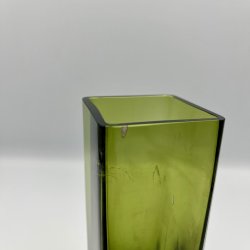 Gr�n glasvase