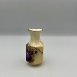 Lille porcel�nsvase