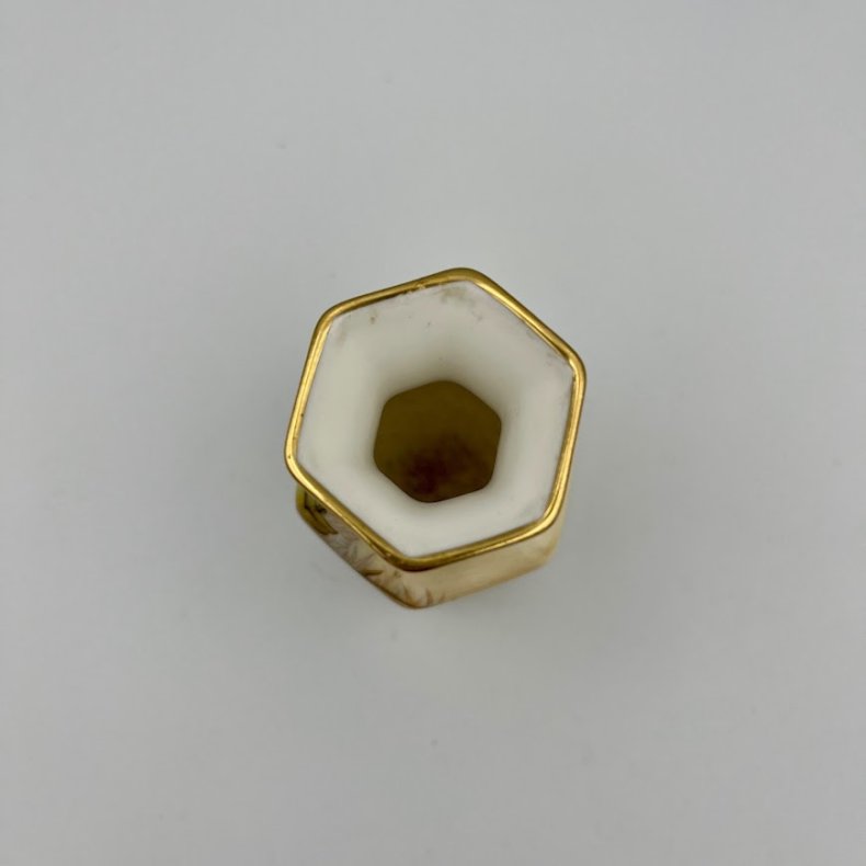 Lille porcel�nsvase