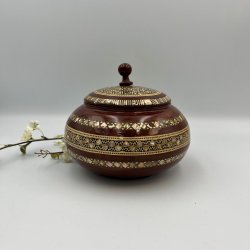 Tr�sk�l med l�g