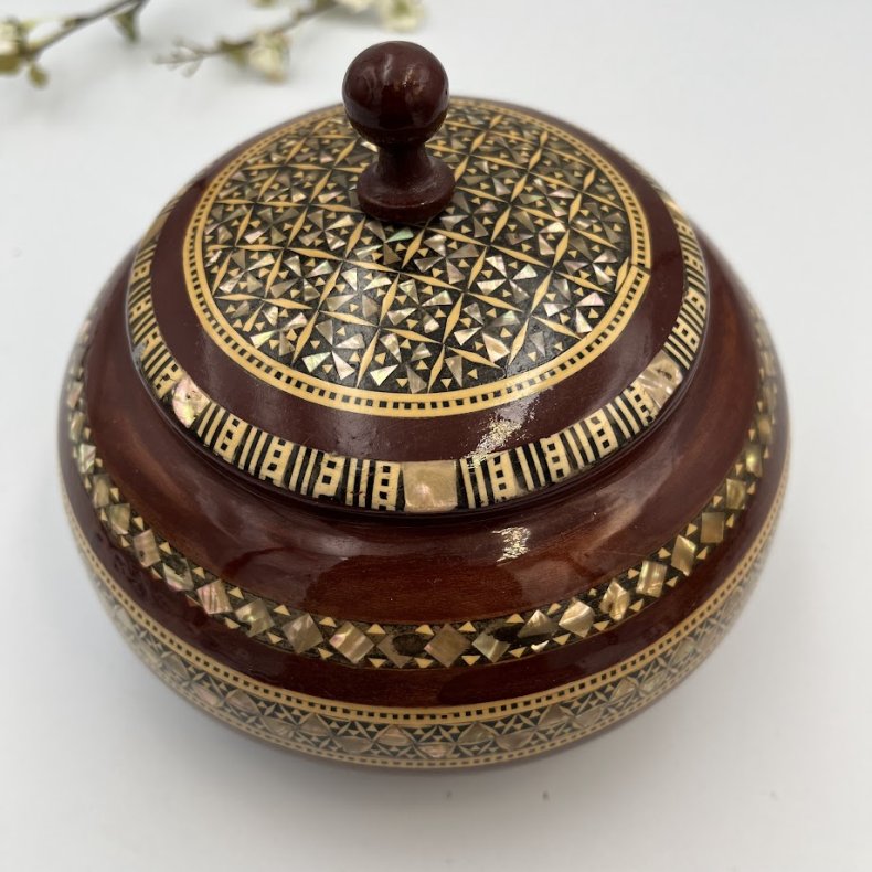 Tr�sk�l med l�g