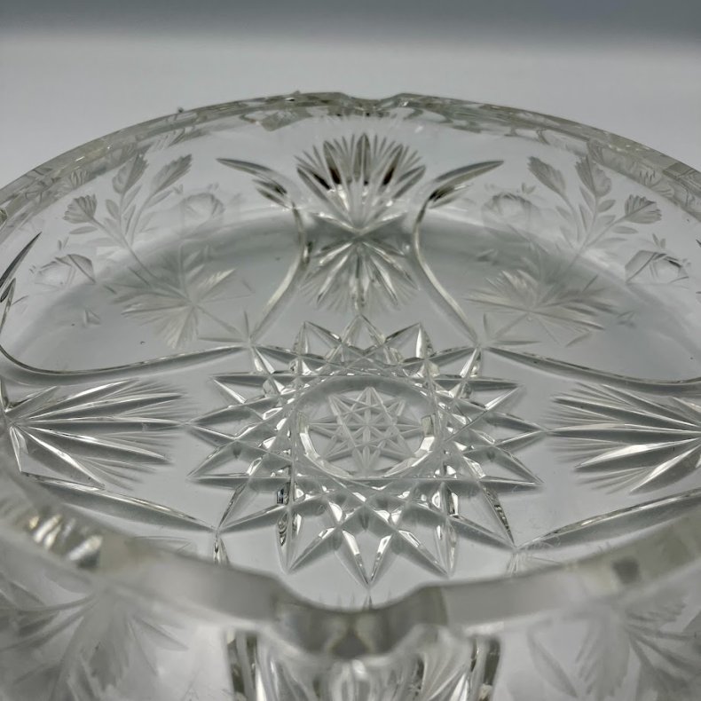 Facetslebet glassk�l 