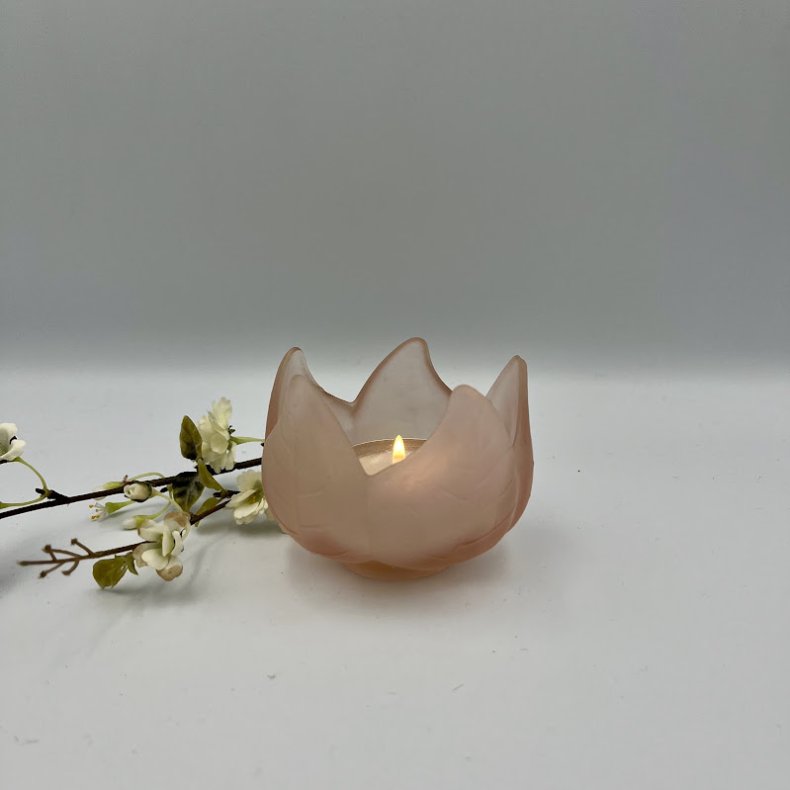Lotusblomst fyrfadsstage