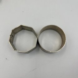 2 servietringe i metal