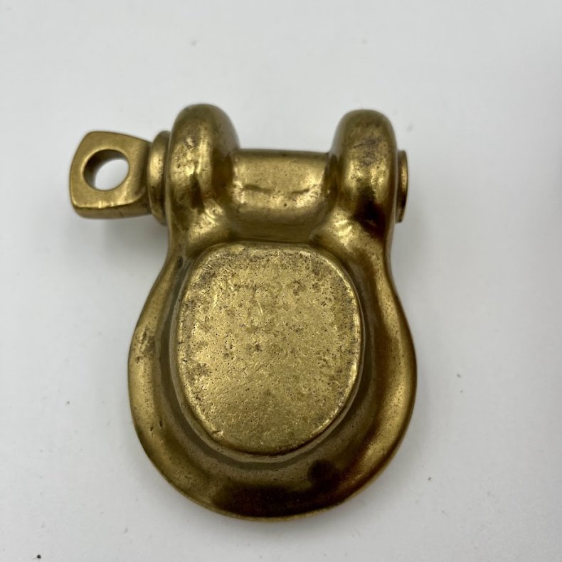 Massivt vintage askeb�ger