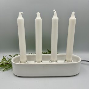 Elegant oval lysestage i hvid keramik til 4 lys