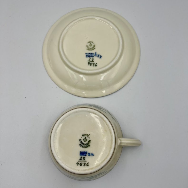 Royal Copenhagen "Gr�n Blomst"