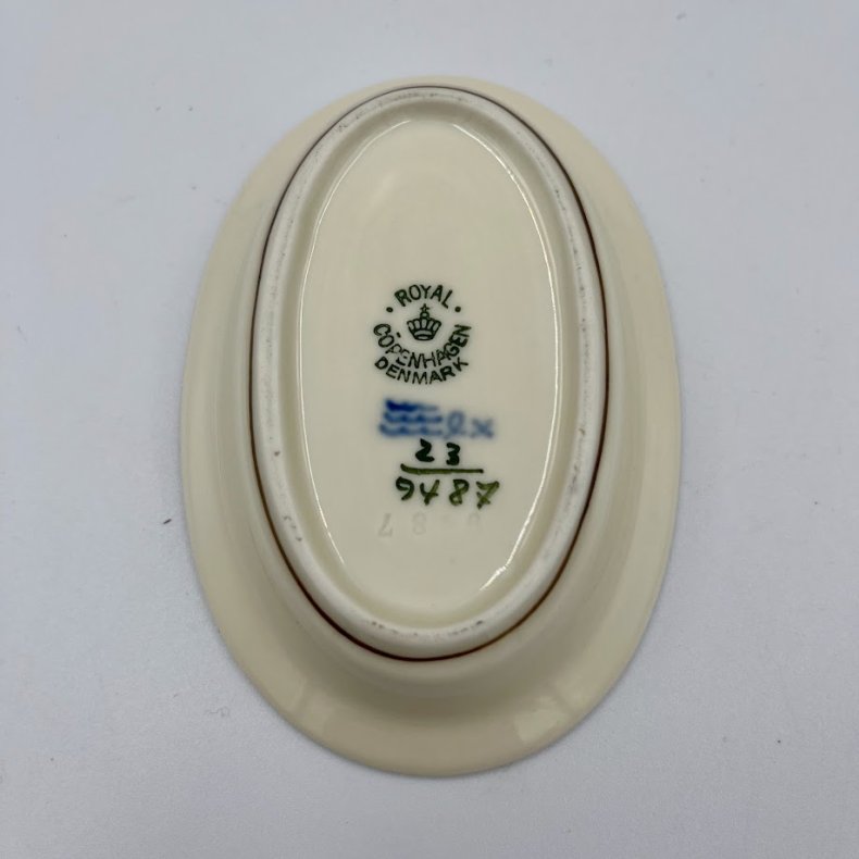 Royal Copenhagen "Gr�n Blomst"