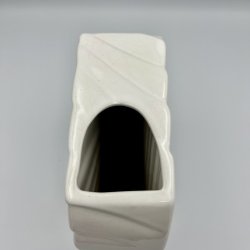 Hvid muslingeformet vase