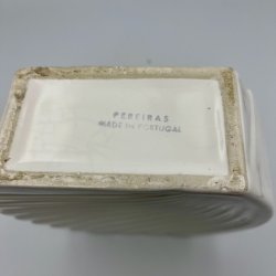 Hvid muslingeformet vase