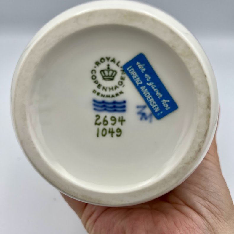 Royal Copenhagen vase med stendysse-motiv