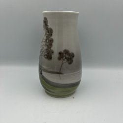 Bing &amp; Gr�ndahl vase med landskabsmotiv af tr�er.
