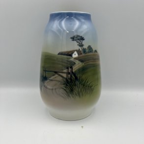 Royal Copenhagen Vase med landskab