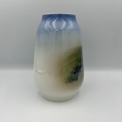 Royal Copenhagen Vase med landskab