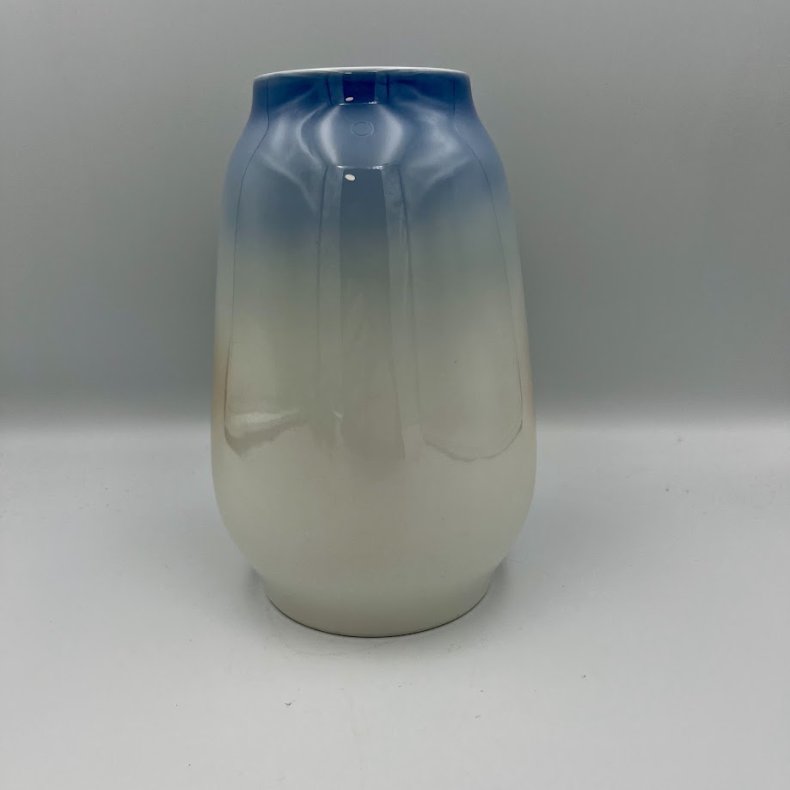 Royal Copenhagen Vase med landskab