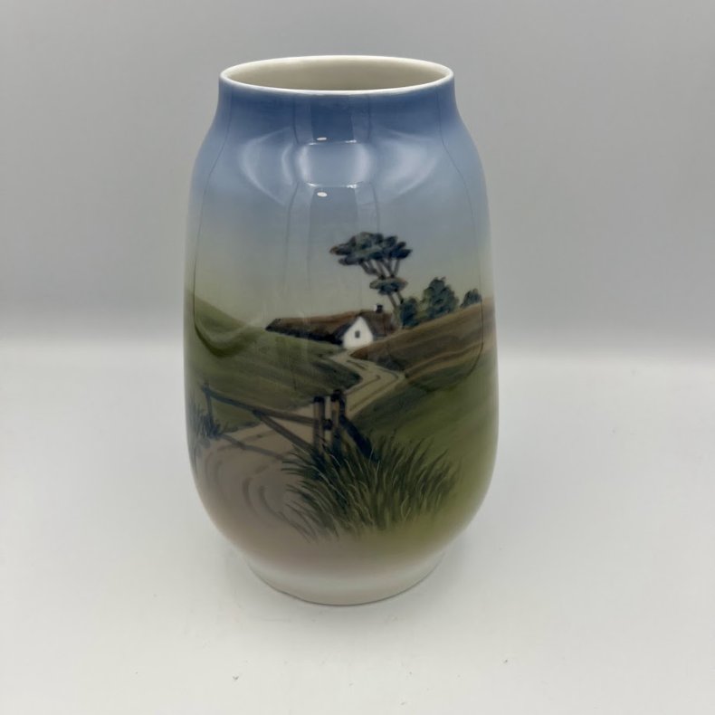 Royal Copenhagen Vase med landskab