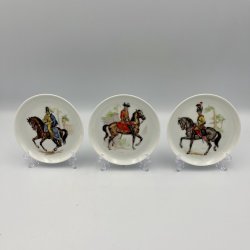 Mini tallerkner med milit�r officer hest.�