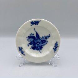 Royal Copenhagen Bl� Blomst Kantet asiet / sm�rkop