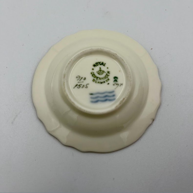 Royal Copenhagen Frijsenborg kuvertasiet / sm�rsk�l