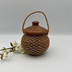 Terrakotta-krukke med Rattanflet