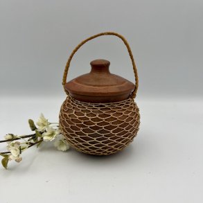 Terrakotta-krukke med Rattanflet