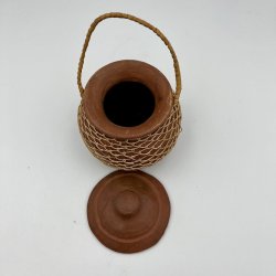Terrakotta-krukke med Rattanflet
