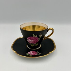 Elegant vintage mokkakop med underkop i porcel�n og 24K guld