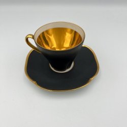 Elegant vintage mokkakop med underkop i porcel�n og 24K guld